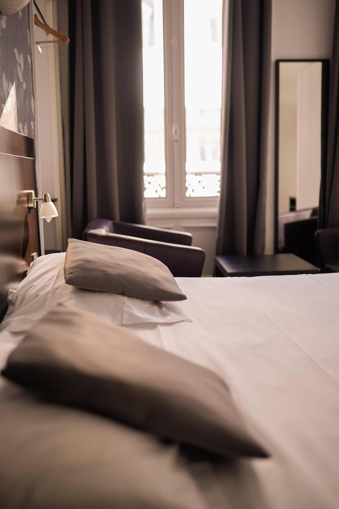 Hotel Le Napoleon 3*